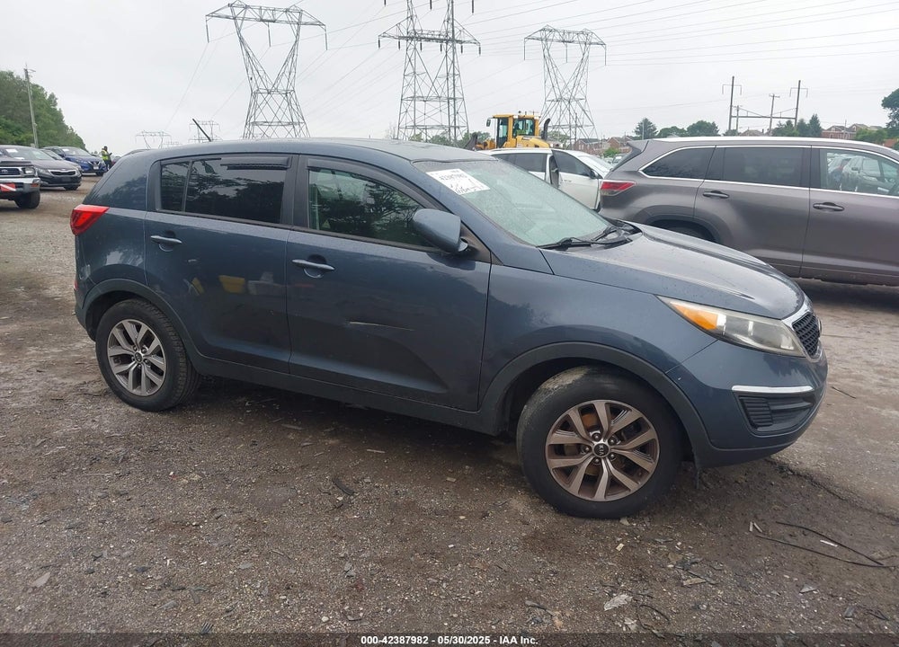 2016 KIA SPORTAGE VIN: KNDPB3AC0G7818817