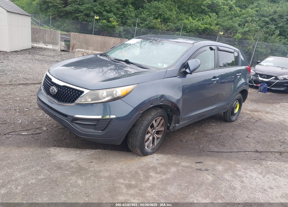 2016 KIA SPORTAGE VIN: KNDPB3AC0G7818817