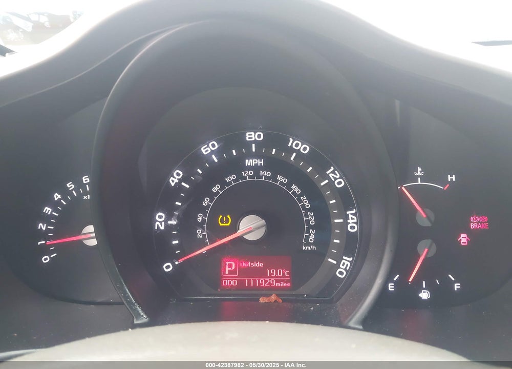 2016 KIA SPORTAGE VIN: KNDPB3AC0G7818817