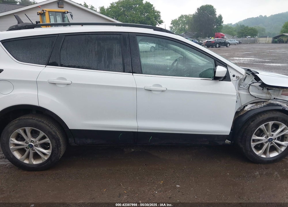 2018 FORD ESCAPE VIN: 1FMCU0HD7JUA61943