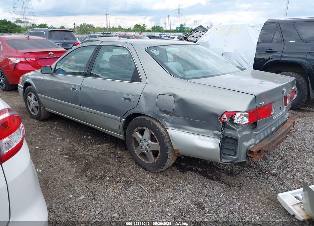 2001 TOYOTA CAMRY LE VIN: JT2BG22K410587070