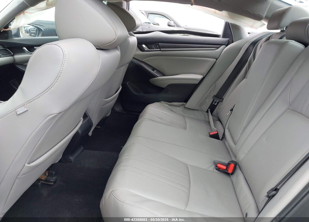 2018 HONDA ACCORD VIN: 1HGCV1F59JA176307