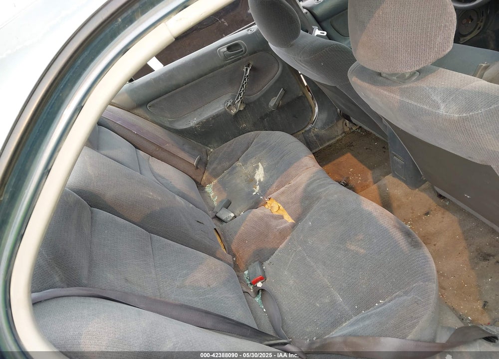1997 HONDA CIVIC DX VIN: 2HGEJ6525VH586800