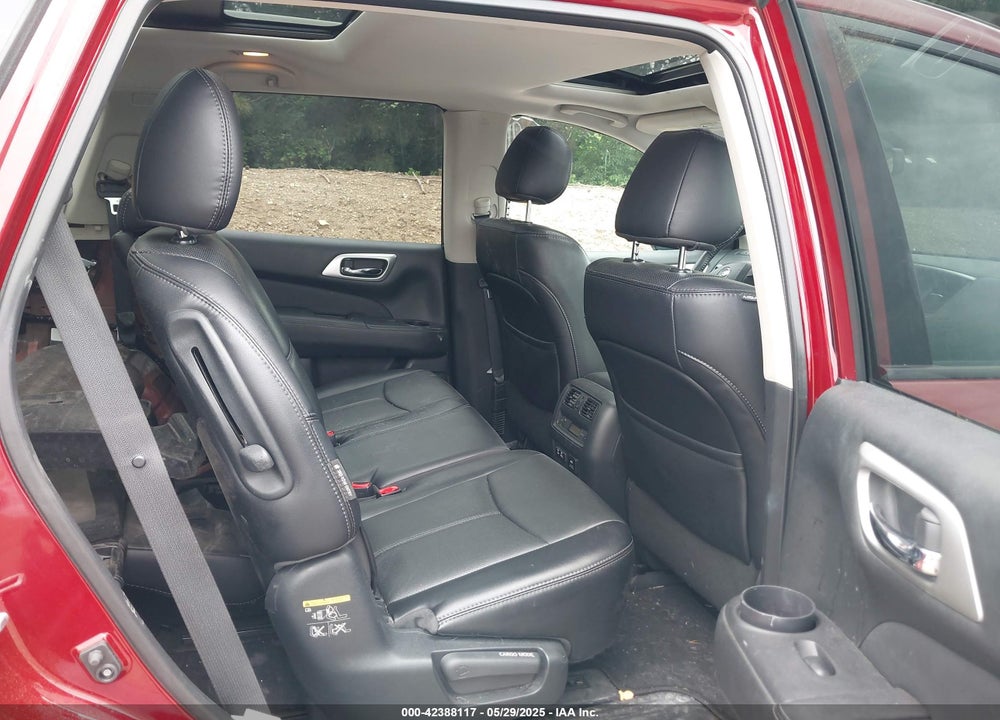 2020 NISSAN PATHFINDER PLATINUM 4WD VIN: 5N1DR2DM2LC636370