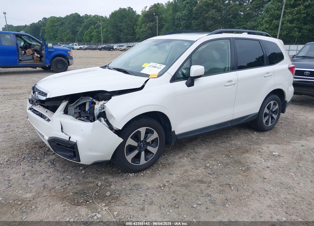 2018 SUBARU FORESTER VIN: JF2SJAGC1JH438963