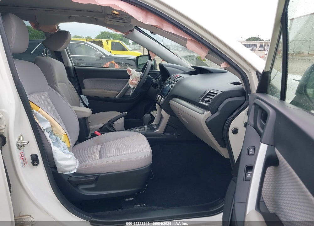 2018 SUBARU FORESTER VIN: JF2SJAGC1JH438963