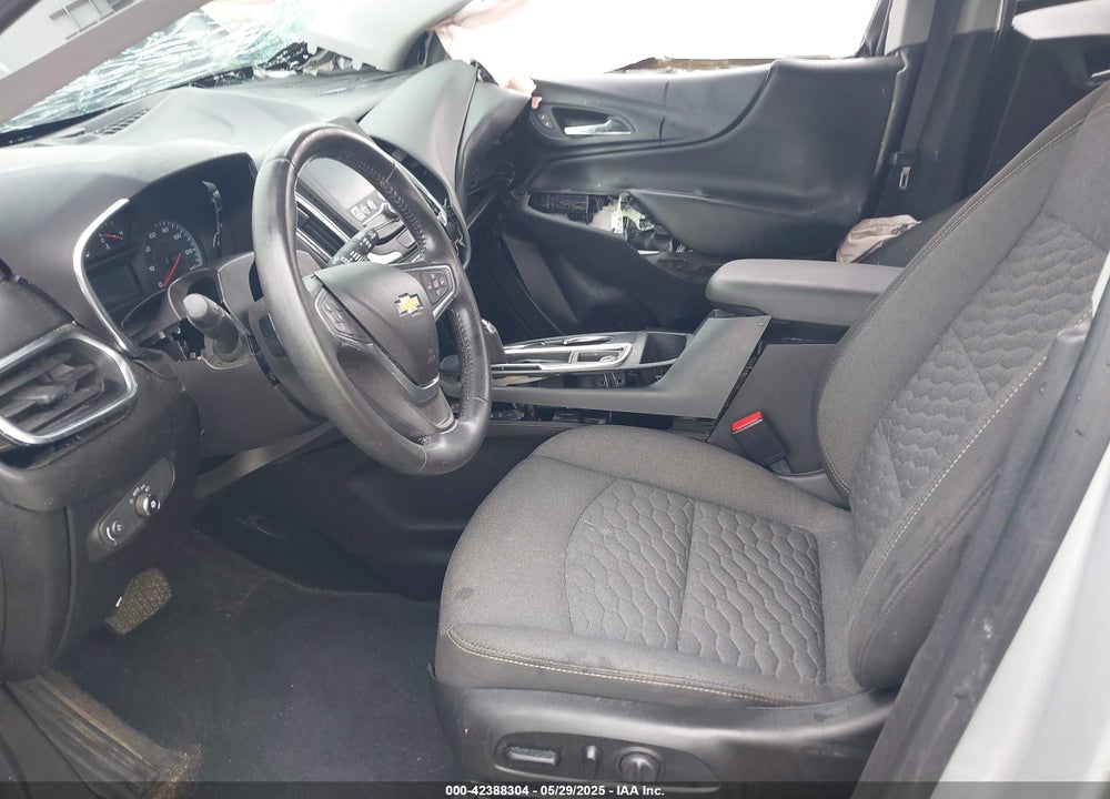 2018 CHEVROLET EQUINOX VIN: 2GNAXJEV0J6158462