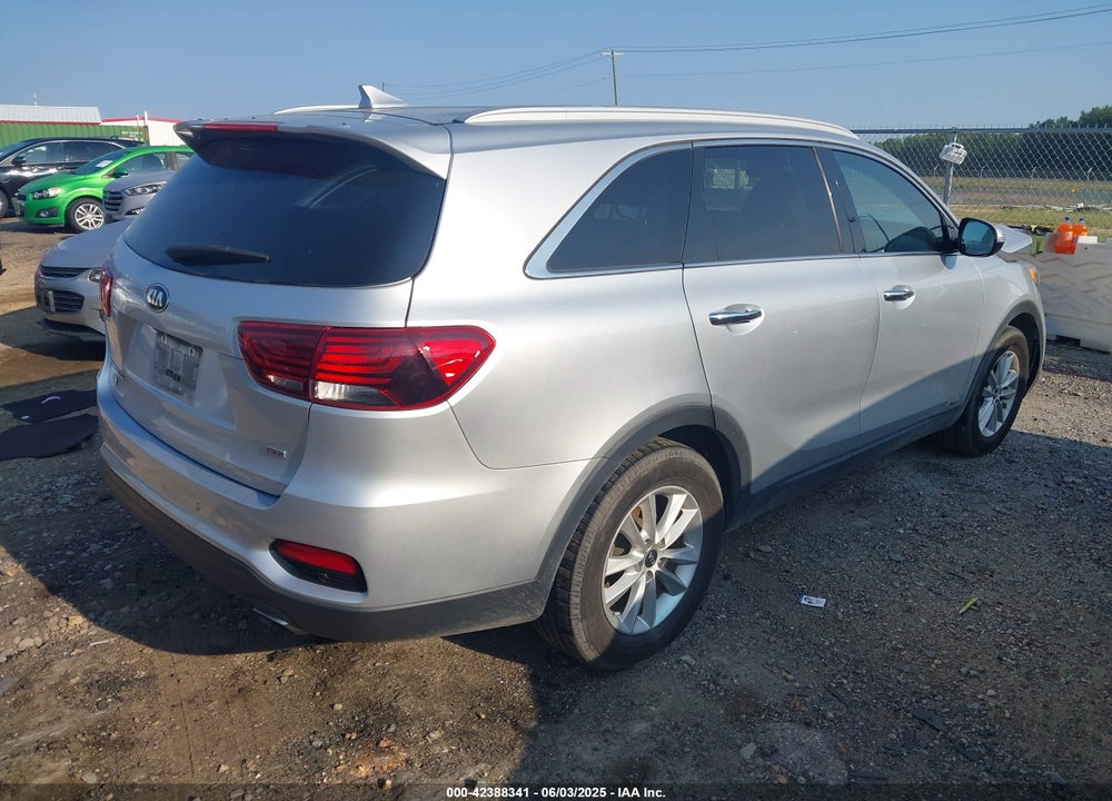 2019 KIA SORENTO 2.4L LX VIN: 5XYPGDA32KG439305