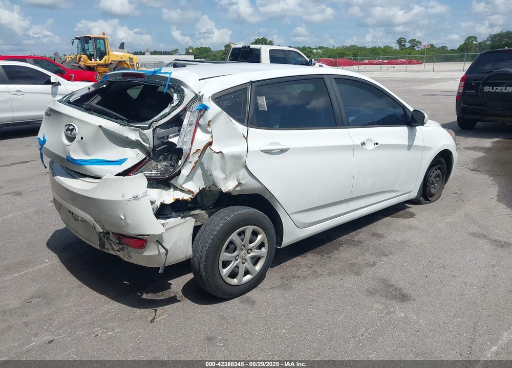 2014 HYUNDAI ACCENT VIN: KMHCT5AE2EU192240