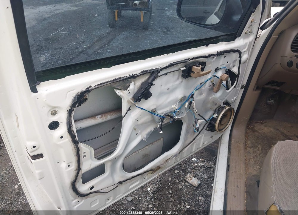 2003 TOYOTA TUNDRA VIN: 5TBJN32113S345657