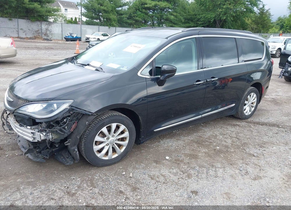 2017 CHRYSLER PACIFICA VIN: 2C4RC1BG1HR532891