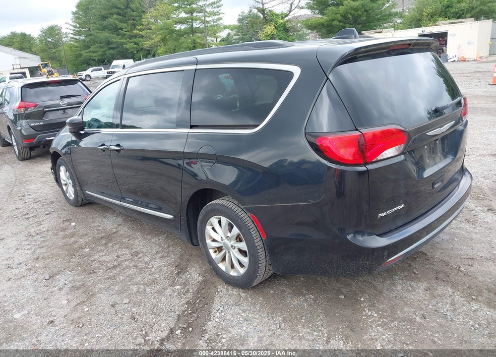 2017 CHRYSLER PACIFICA VIN: 2C4RC1BG1HR532891