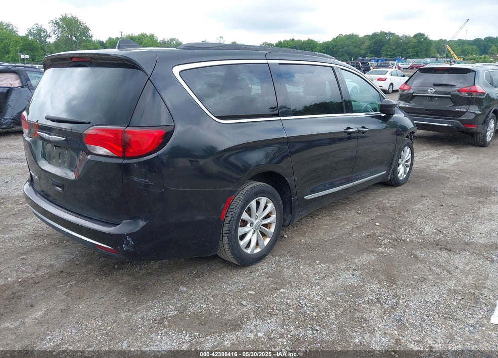 2017 CHRYSLER PACIFICA VIN: 2C4RC1BG1HR532891