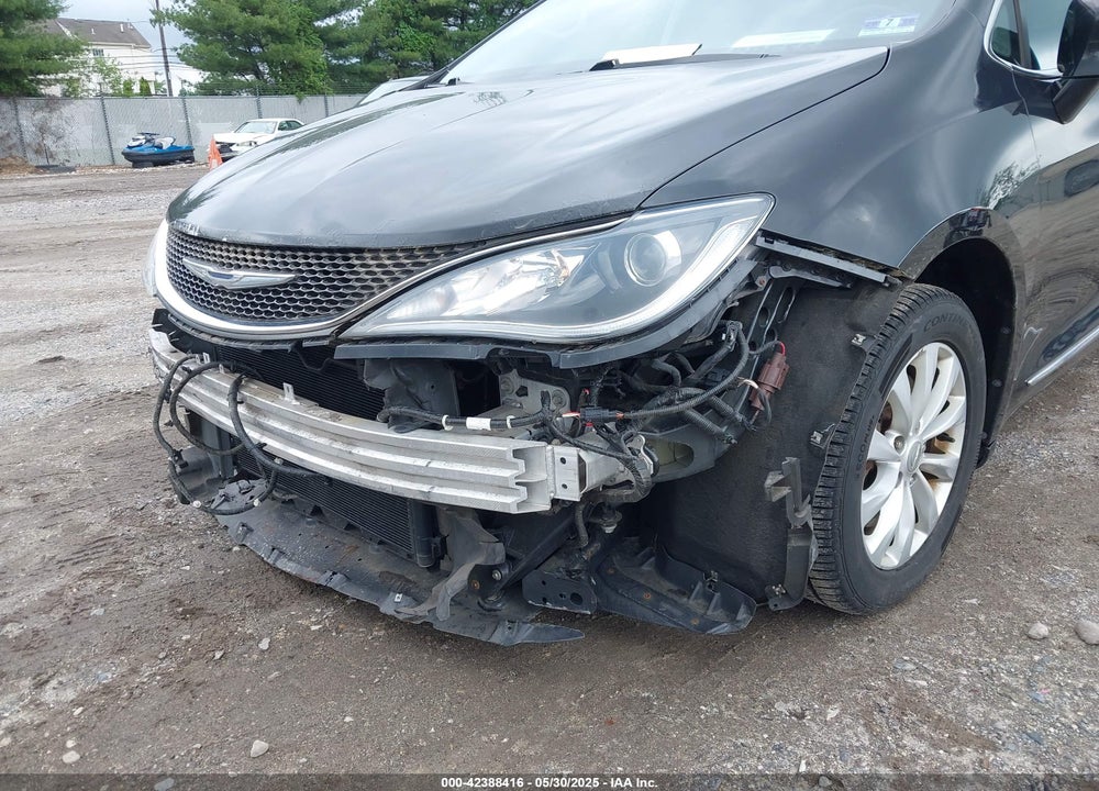 2017 CHRYSLER PACIFICA VIN: 2C4RC1BG1HR532891