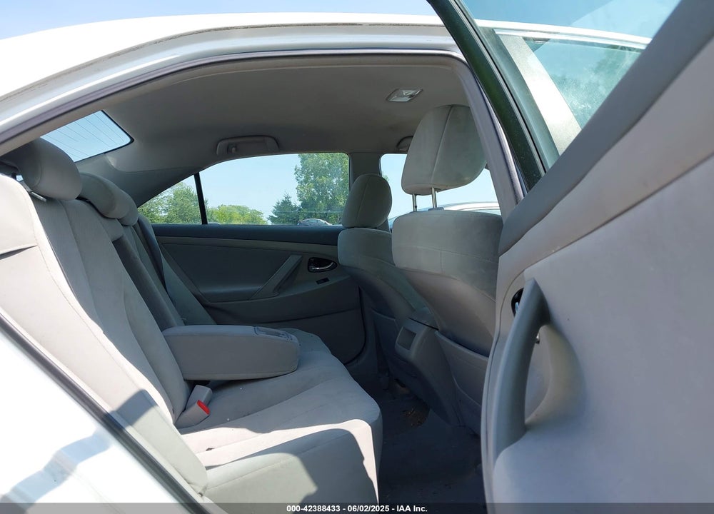 2009 TOYOTA CAMRY LE VIN: 4T1BE46K49U920421