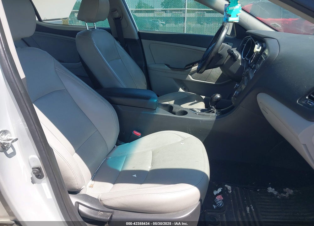 2012 KIA OPTIMA VIN: 5XXGN4A71CG054607