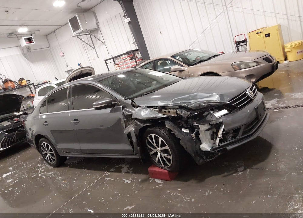 2017 VOLKSWAGEN JETTA 1.4T SE VIN: 3VWDB7AJ4HM238807
