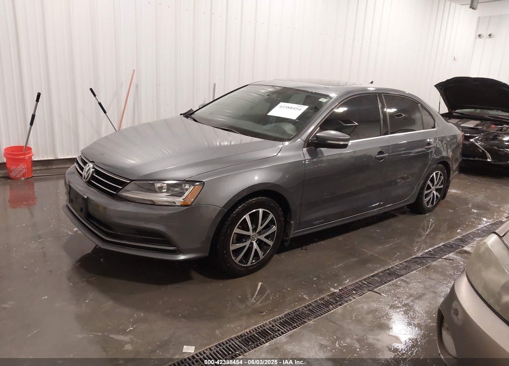 2017 VOLKSWAGEN JETTA 1.4T SE VIN: 3VWDB7AJ4HM238807