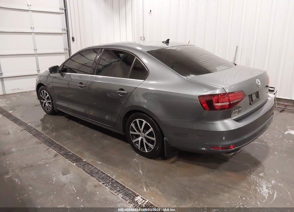 2017 VOLKSWAGEN JETTA 1.4T SE VIN: 3VWDB7AJ4HM238807