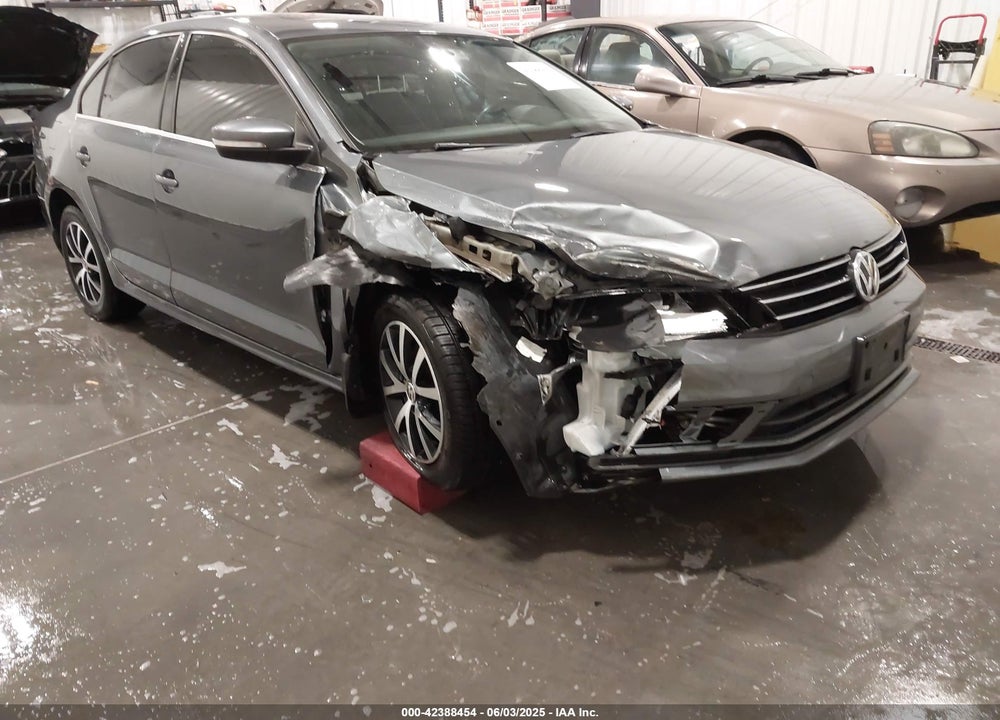 2017 VOLKSWAGEN JETTA 1.4T SE VIN: 3VWDB7AJ4HM238807