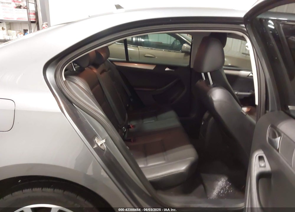 2017 VOLKSWAGEN JETTA 1.4T SE VIN: 3VWDB7AJ4HM238807