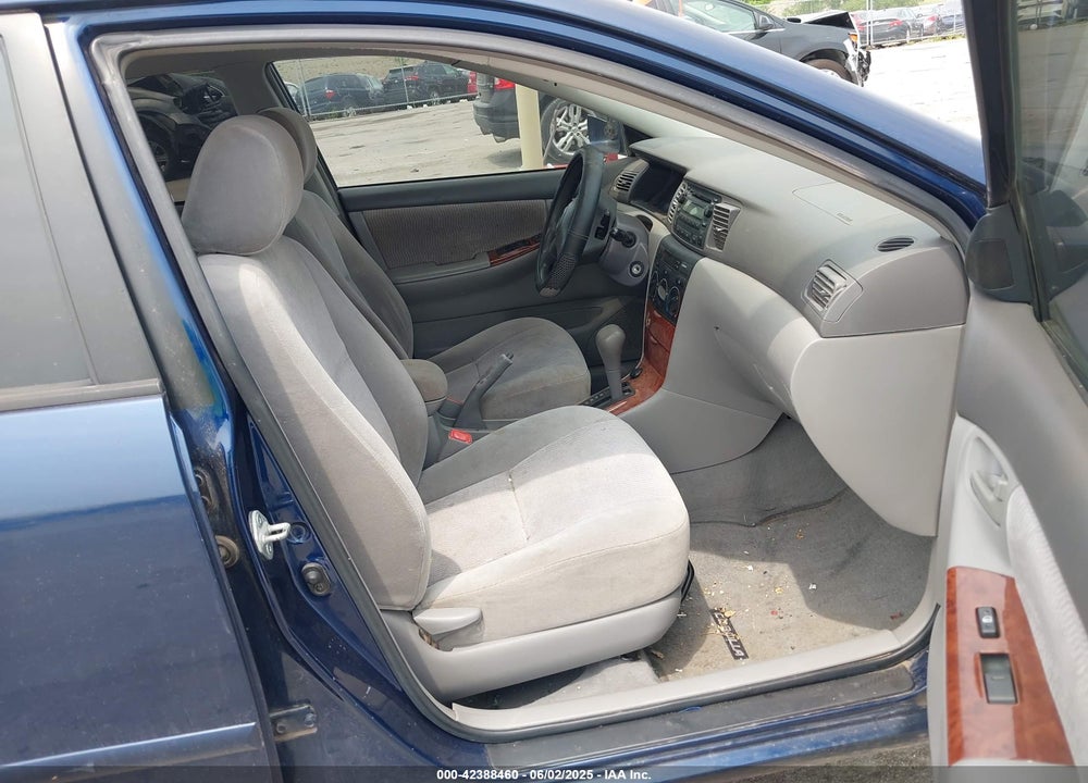 2005 TOYOTA COROLLA LE VIN: 1NXBR32E95Z398930