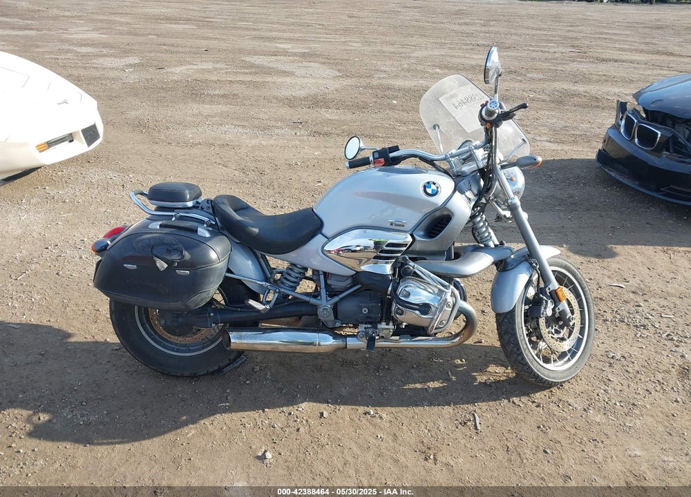 2000 BMW R1200 C VIN: WB10434A4YZA64526