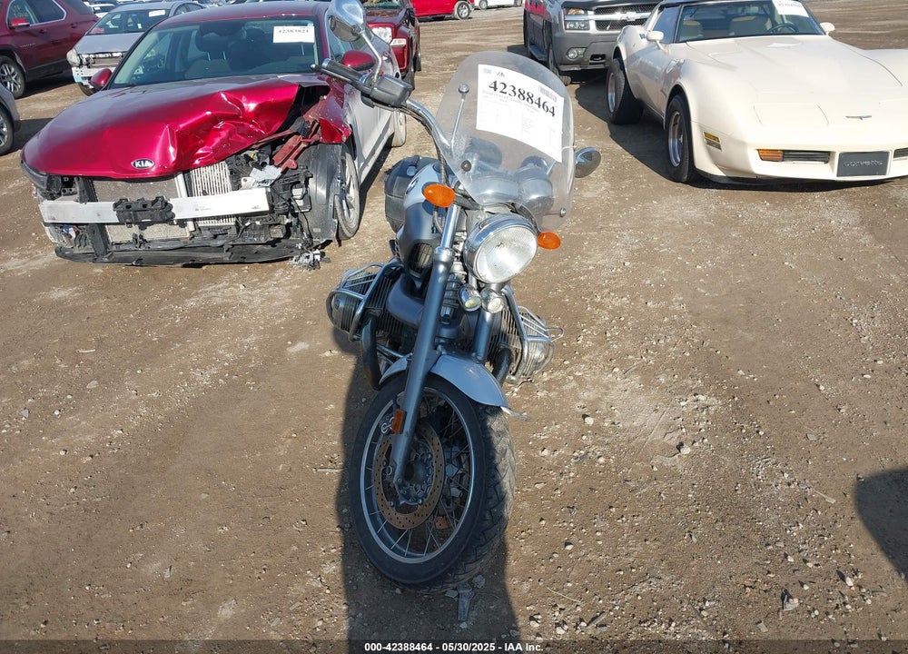 2000 BMW R1200 C VIN: WB10434A4YZA64526