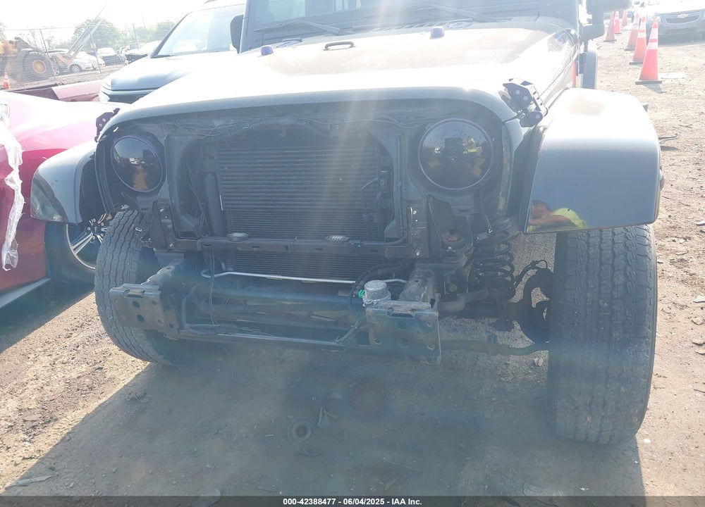 2014 JEEP WRANGLER UNLIMITED SAHARA VIN: 1C4BJWEG6EL217945