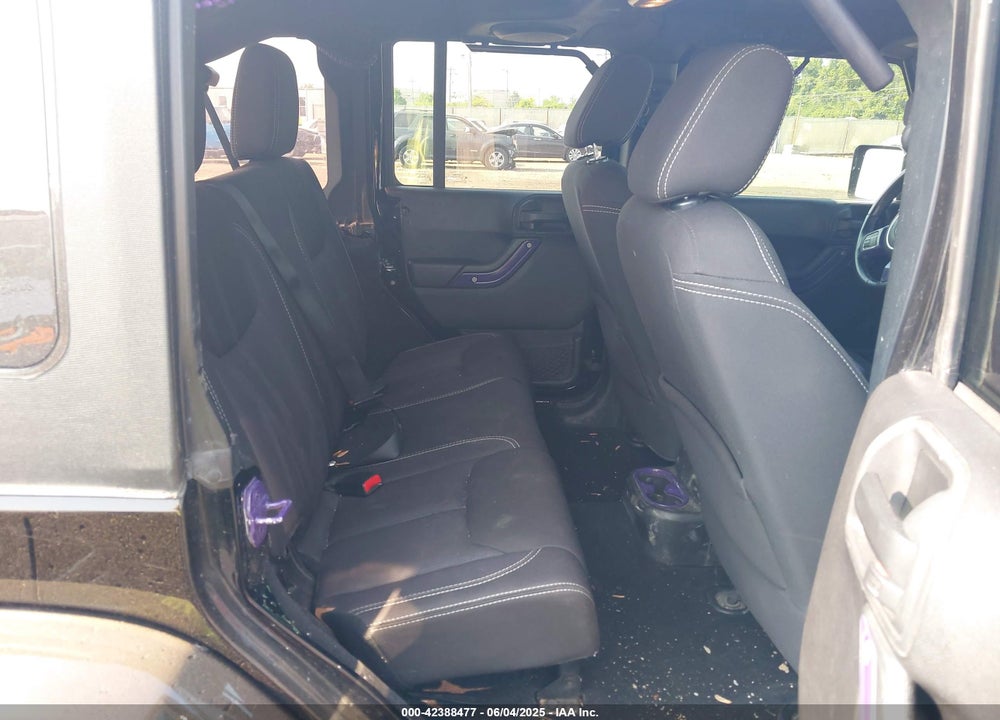 2014 JEEP WRANGLER UNLIMITED SAHARA VIN: 1C4BJWEG6EL217945