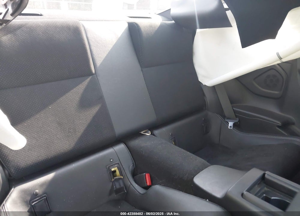 2023 TOYOTA GR86 VIN: JF1ZNBE11P9751397