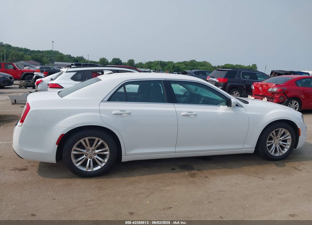 2018 CHRYSLER 300 VIN: 2C3CCAAG3JH250131