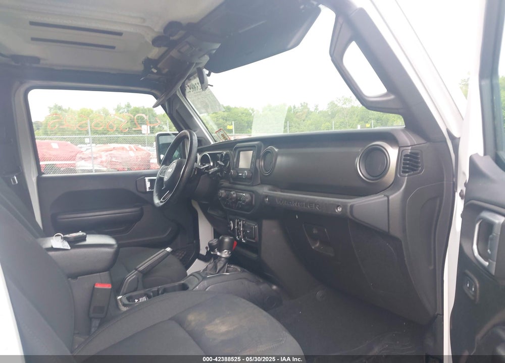 2018 JEEP WRANGLER UNLIMITED SPORT S 4X4 VIN: 1C4HJXDG0JW324211