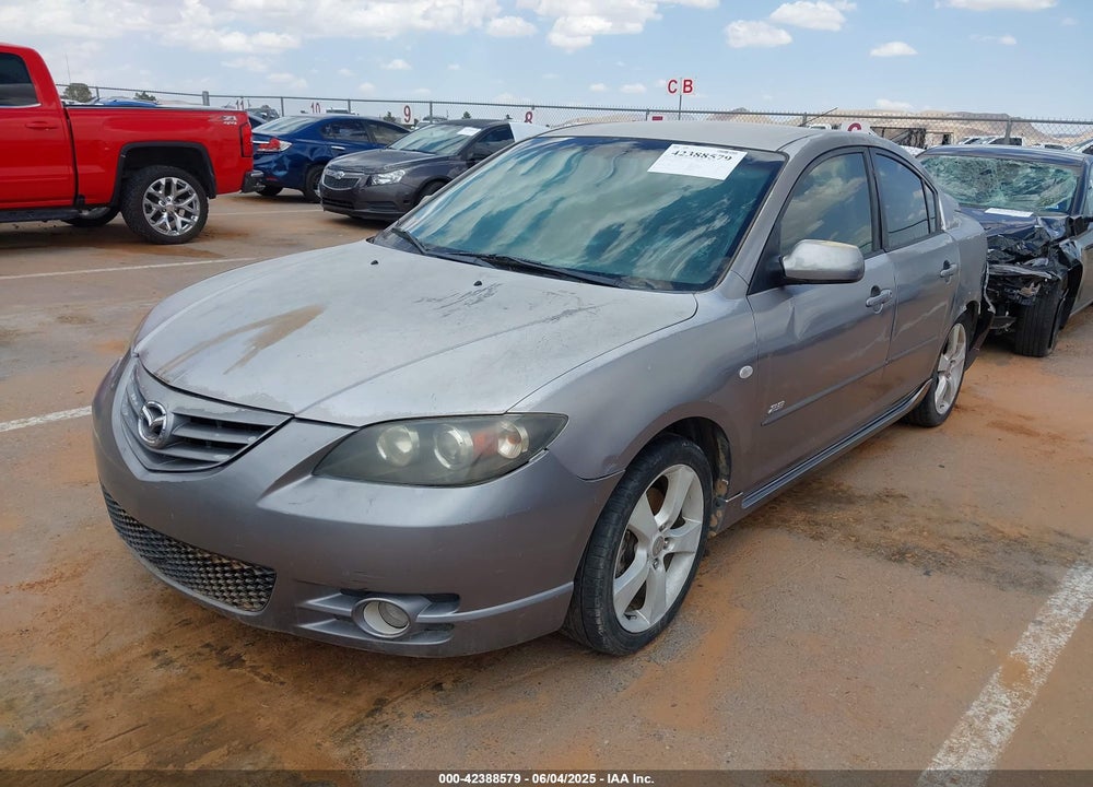 2005 MAZDA 3 S VIN: JM1BK123951256977