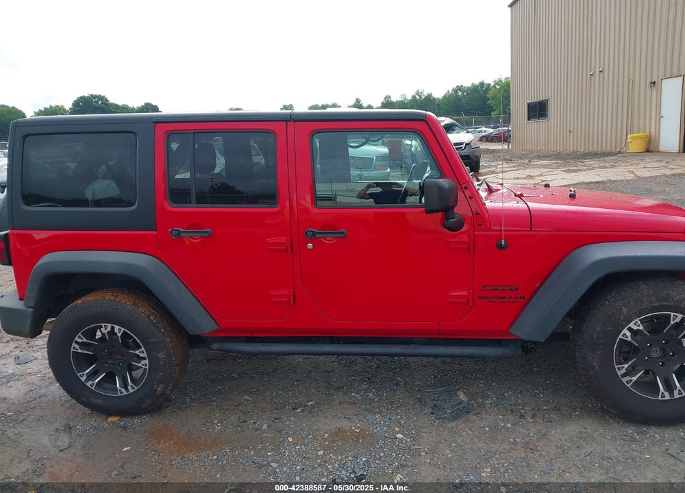 2016 JEEP WRANGLER UNLIMITED VIN: 1C4BJWDG4GL137175
