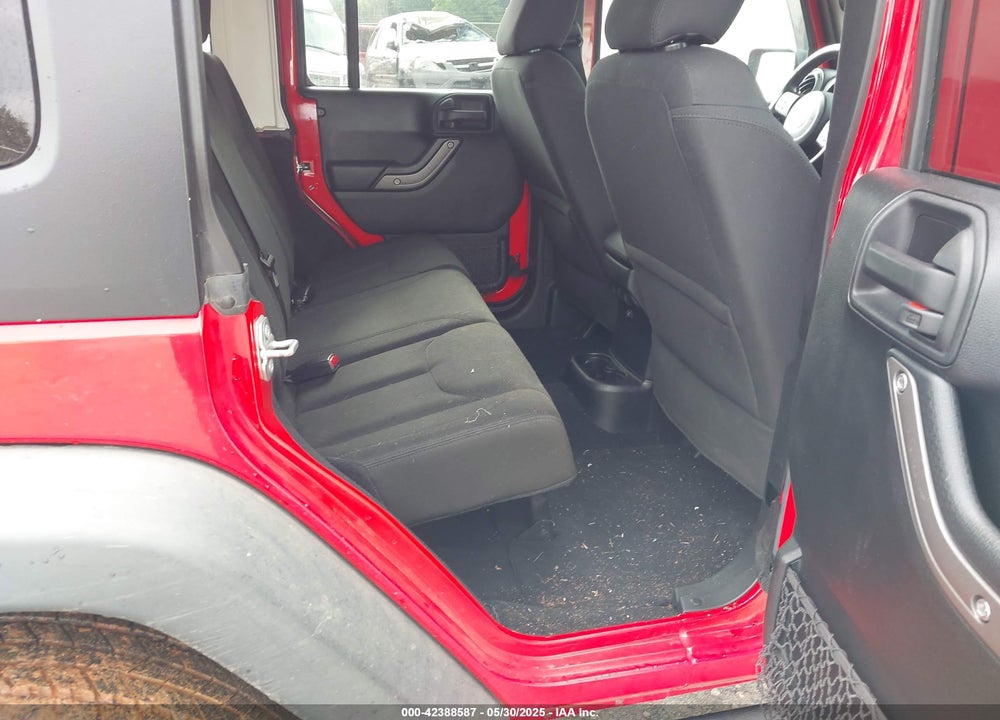 2016 JEEP WRANGLER UNLIMITED VIN: 1C4BJWDG4GL137175