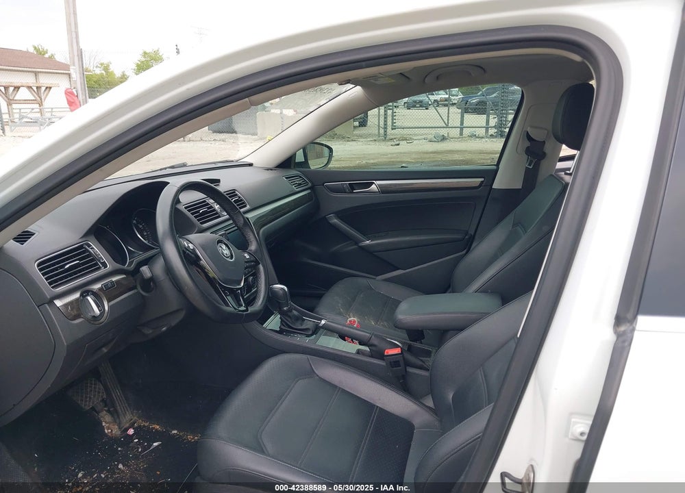 2016 VOLKSWAGEN PASSAT VIN: 1VWBS7A3XGC037499