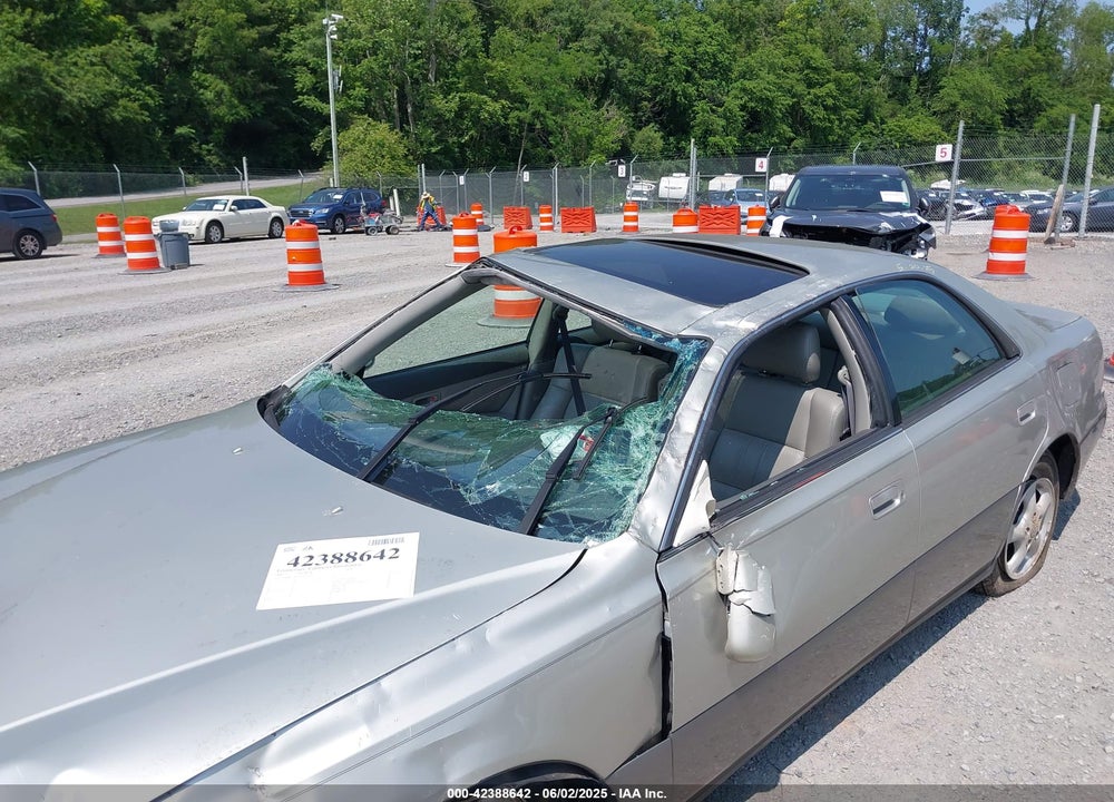 1997 LEXUS ES 300 VIN: JT8BF22G7V5010191