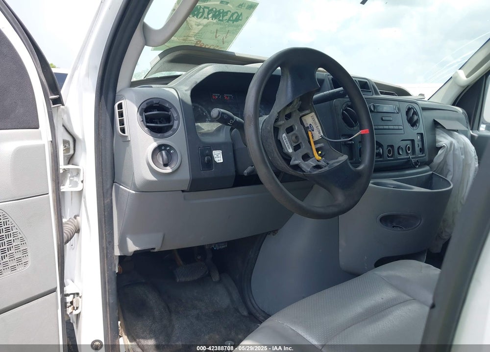 2015 FORD E-350 CUTAWAY VIN: 1FDWE3FL1FDA20947
