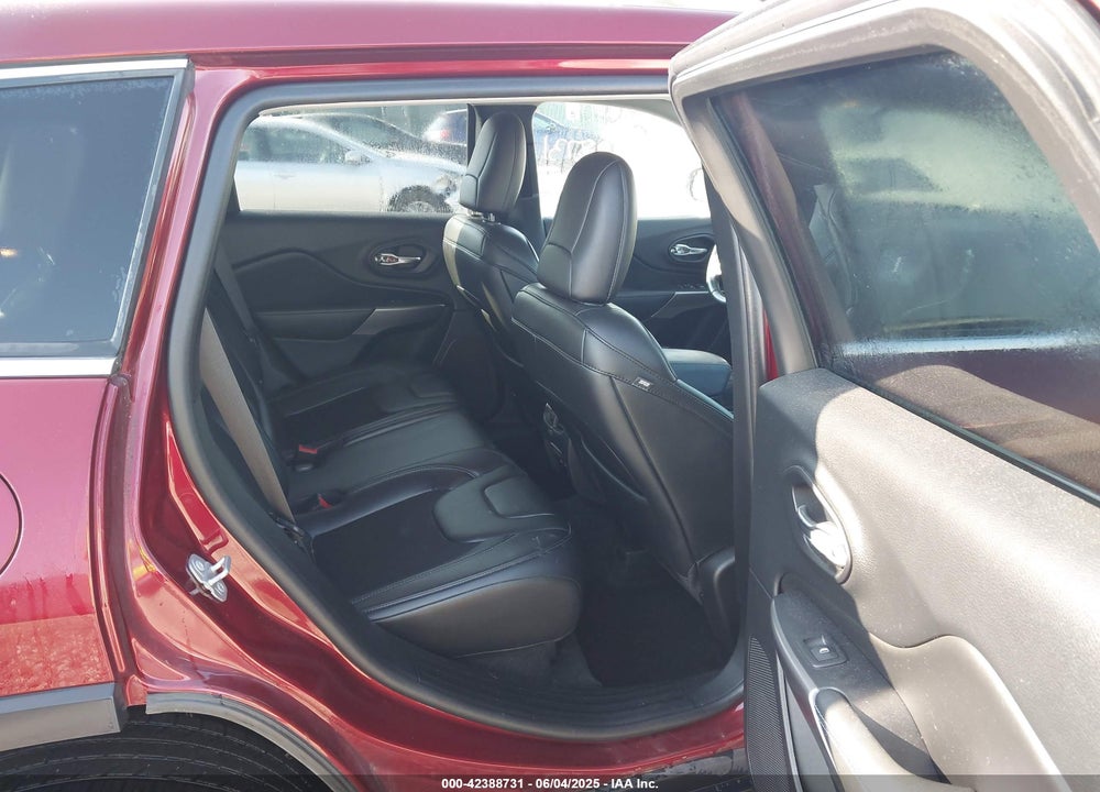 2019 JEEP CHEROKEE LATITUDE PLUS 4X4 VIN: 1C4PJMLX0KD101546
