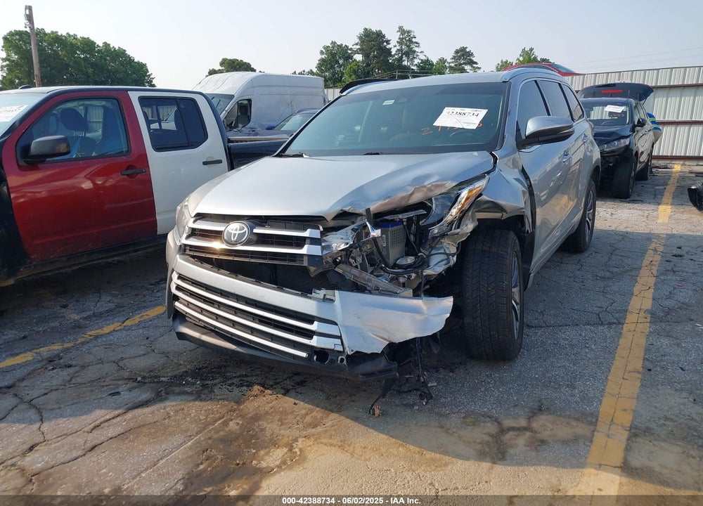 2018 TOYOTA HIGHLANDER VIN: 5TDKZRFH4JS277328