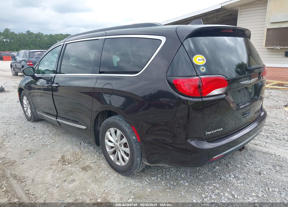 2017 CHRYSLER PACIFICA VIN: 2C4RC1BG5HR603400