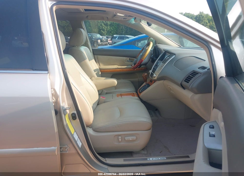 2005 LEXUS RX 330 VIN: 2T2HA31U55C085820