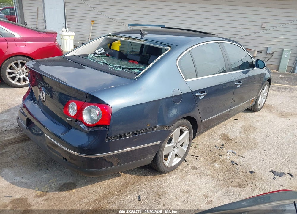 2008 VOLKSWAGEN PASSAT VIN: WVWAK73C68E089004