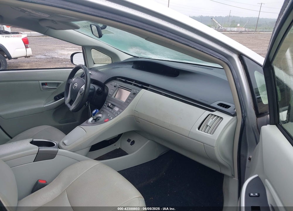 2015 TOYOTA PRIUS VIN: JTDKN3DU1F0476856