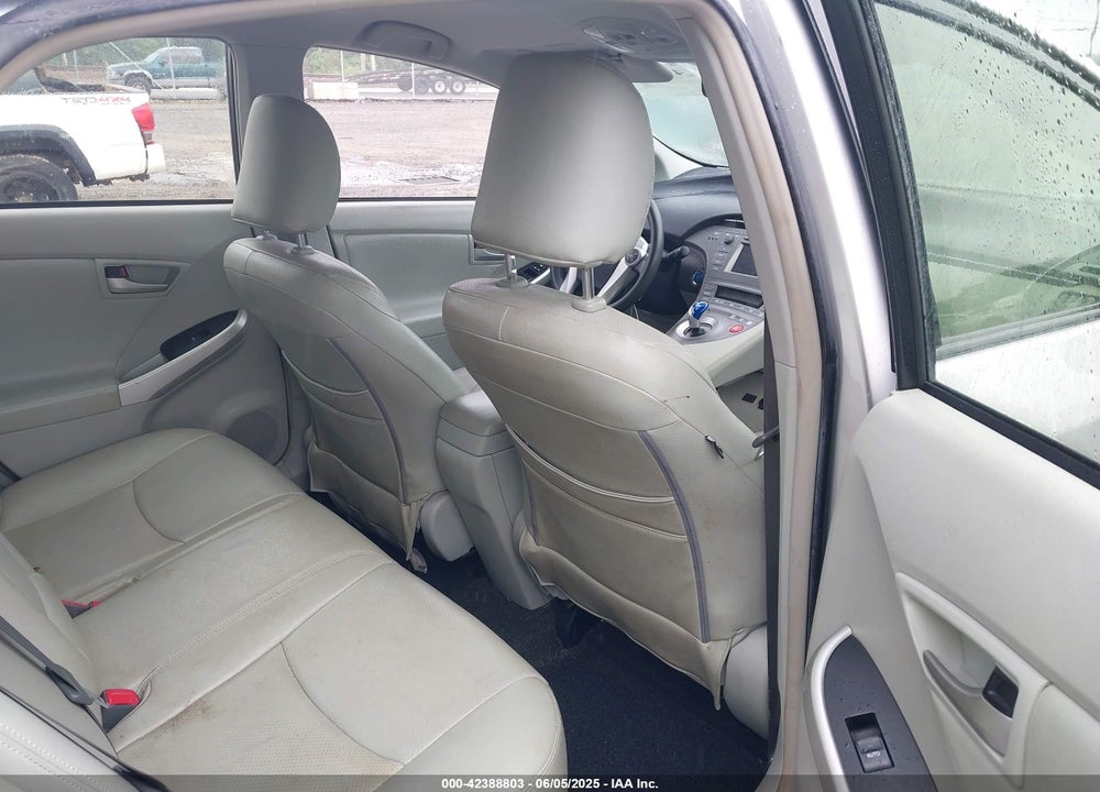 2015 TOYOTA PRIUS VIN: JTDKN3DU1F0476856