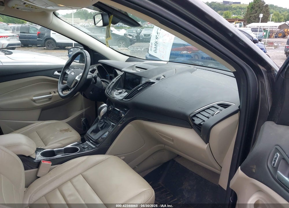 2016 FORD ESCAPE VIN: 1FMCU9JX5GUB19582