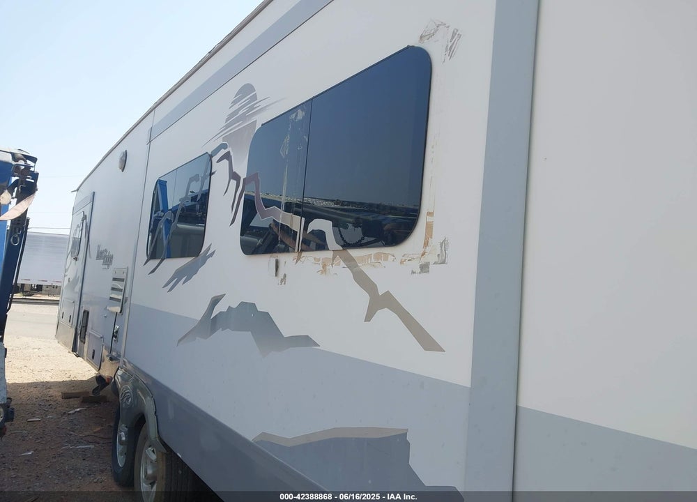 2014 OPEN RANGE MESA RIDGE VIN: 5XMTM3526E5015159