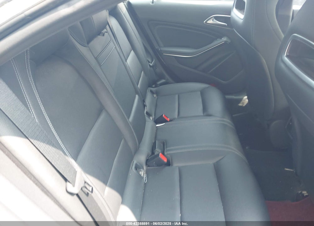 2018 MERCEDES-BENZ CLA VIN: WDDSJ4GB4JN571361