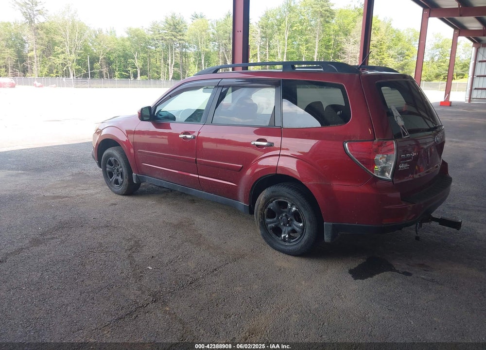 2011 SUBARU FORESTER 2.5X PREMIUM VIN: JF2SHADC1BH713247